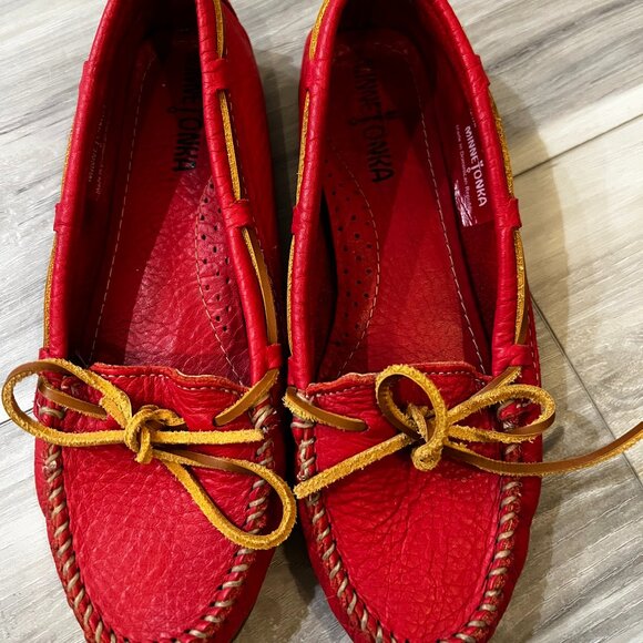 Minnetonka Moccasins - Picture 2 of 7